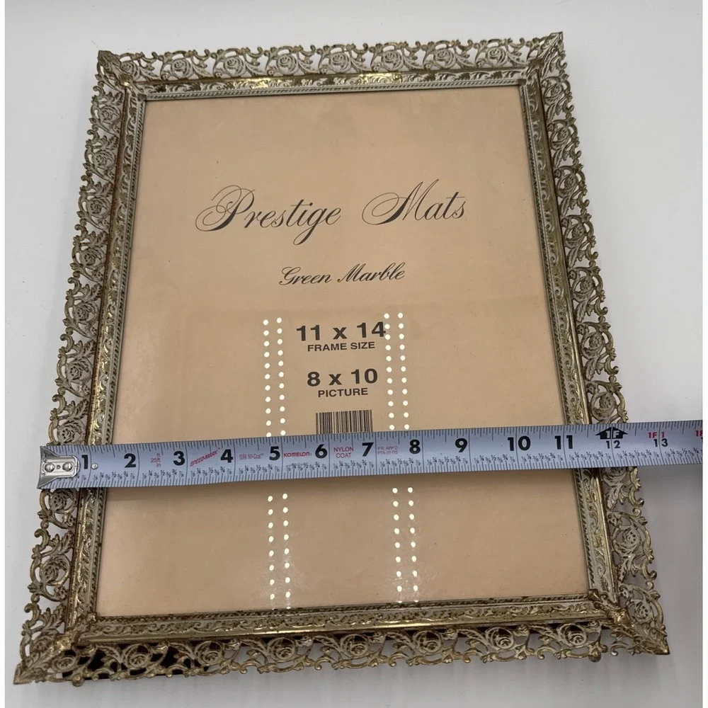 VTG Ornate Floral Gold Picture White photo Picture Gold Frame Stand‎ Alone Easel